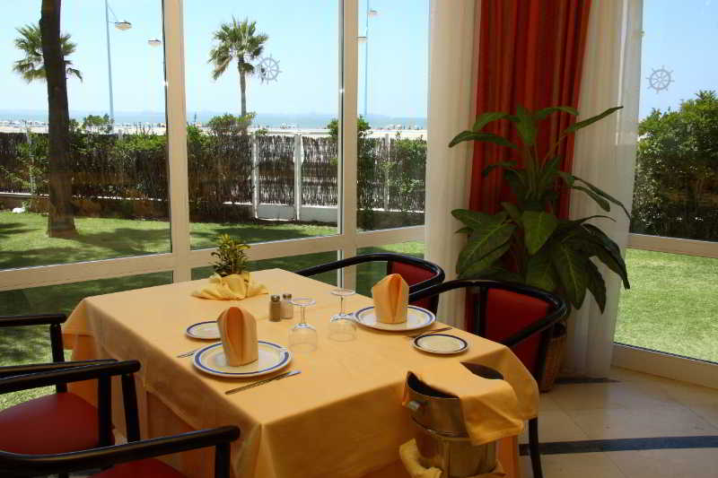 酒店 Puertobahia & Spa