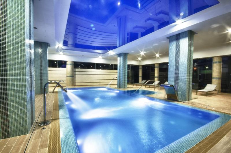 酒店 Puertobahia & Spa