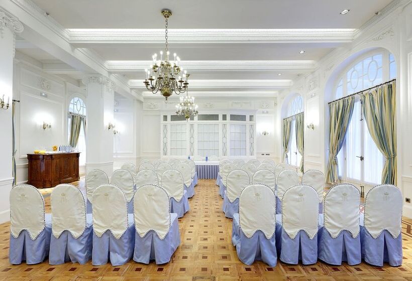 Eurostars Hotel Real