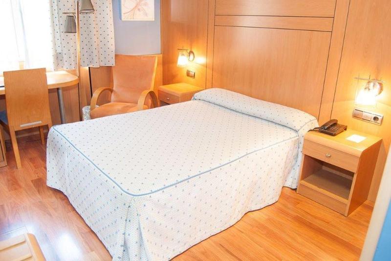 هتل Reino De Granada