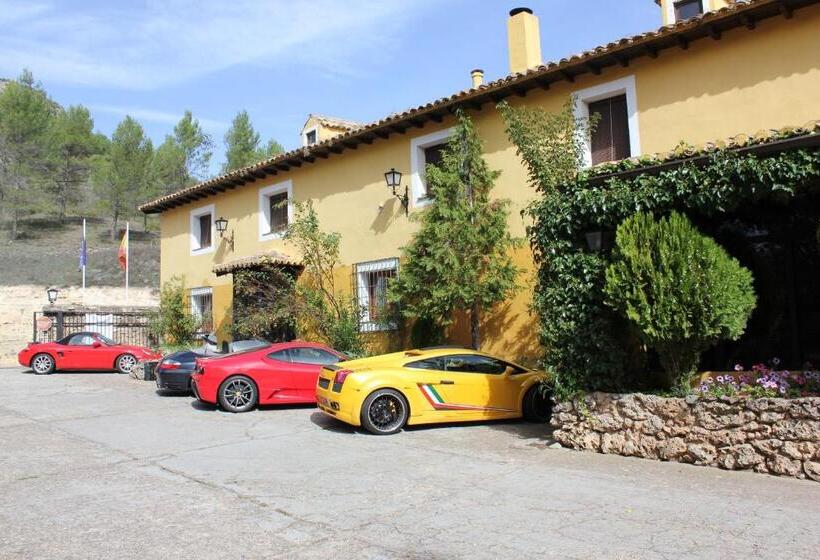 هتل Cueva Del Fraile