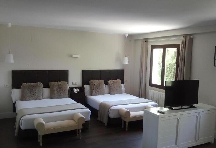 هتل Cueva Del Fraile