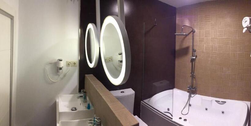 هتل Cueva Del Fraile