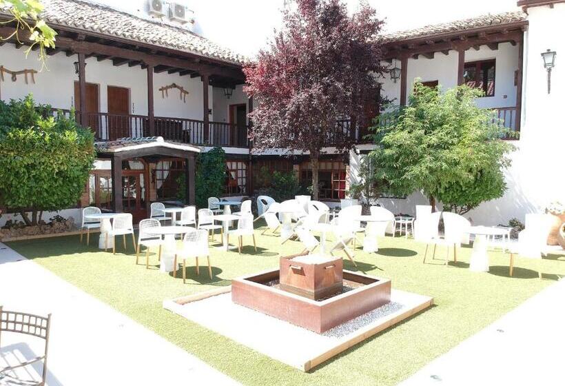 هتل Cueva Del Fraile