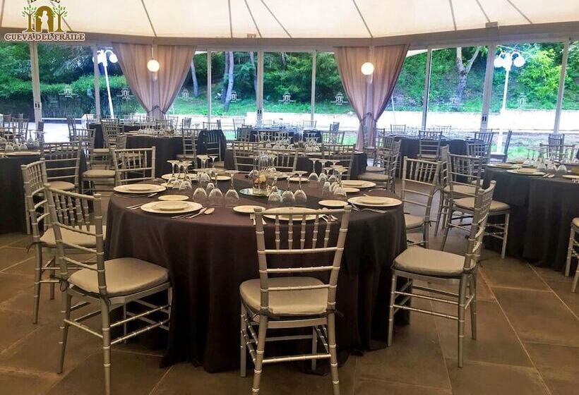 هتل Cueva Del Fraile