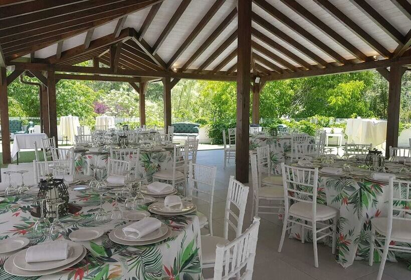 هتل Cueva Del Fraile