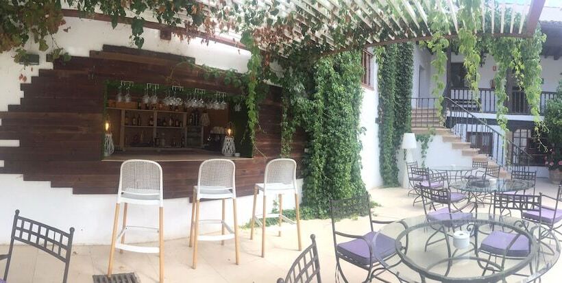 هتل Cueva Del Fraile