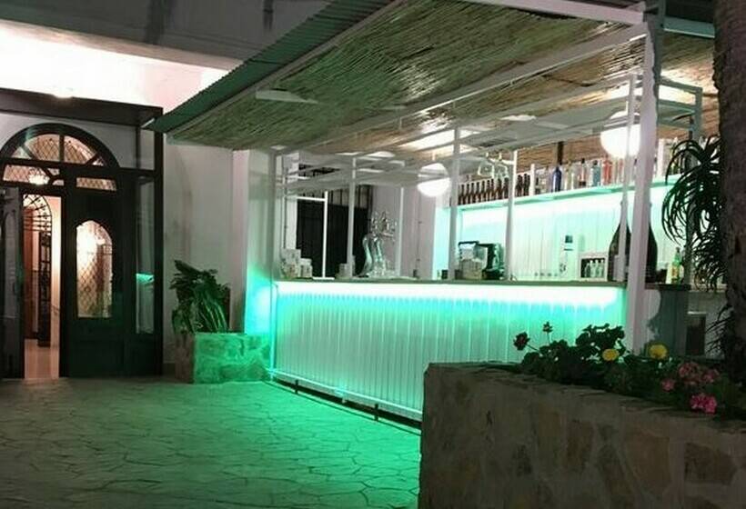 酒店 El Comendador