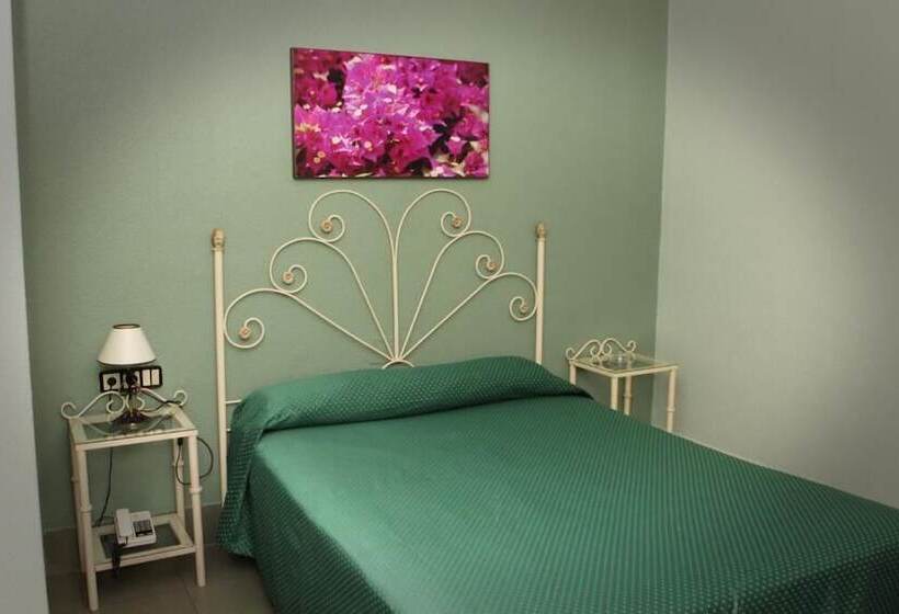 Отель Restaurante El Cortijo De Miajadas