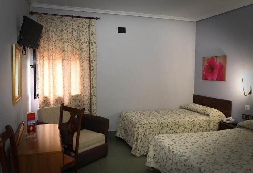 Отель Restaurante El Cortijo De Miajadas