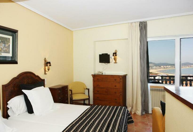 هتل Restaurante Risco