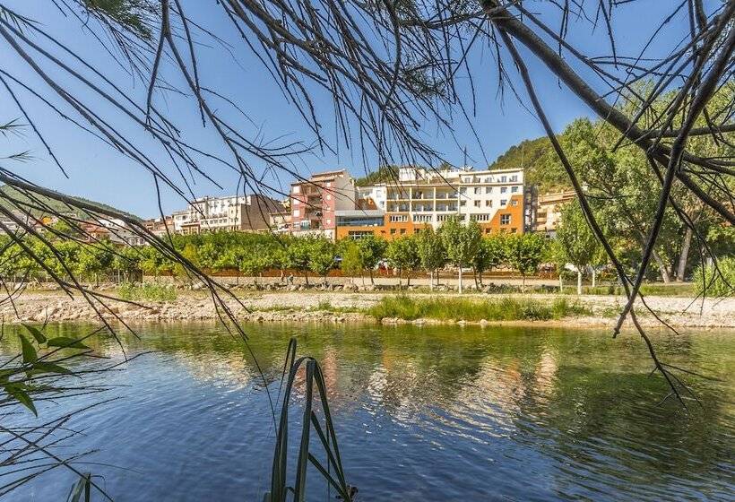 Отель Rosaleda Del Mijares