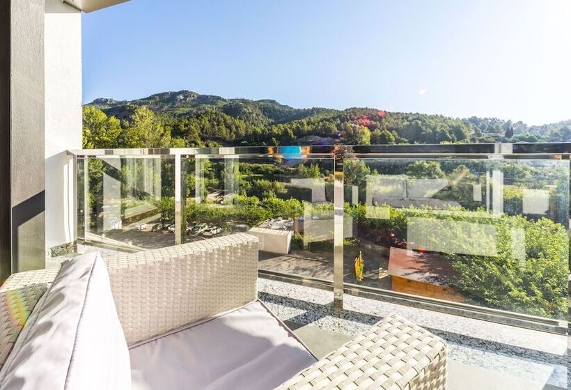 Отель Rosaleda Del Mijares