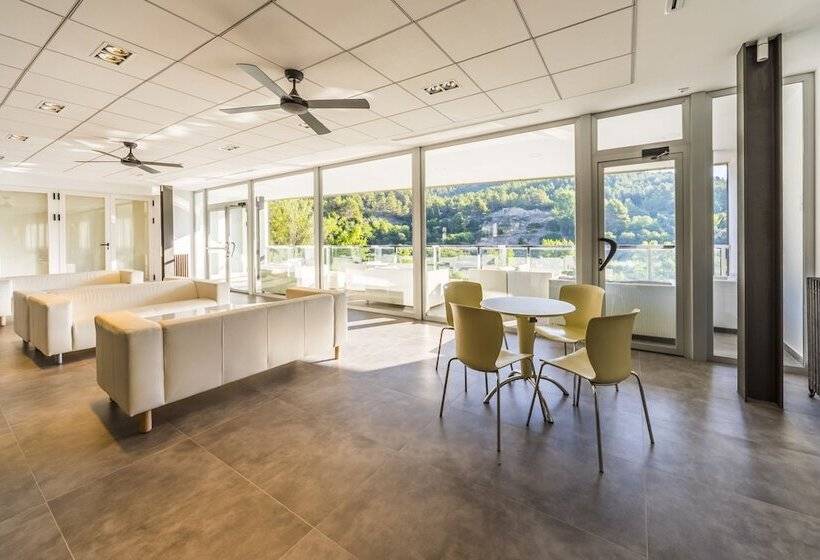 Отель Rosaleda Del Mijares