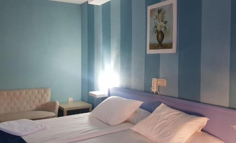 فندق ريفى Valle Del Jerte Los Arenales