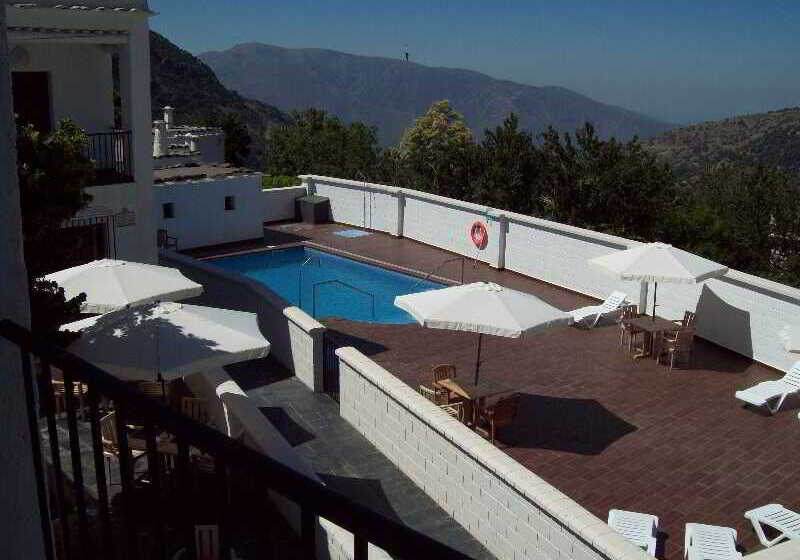 교외 호텔 Villa Turistica De Bubion