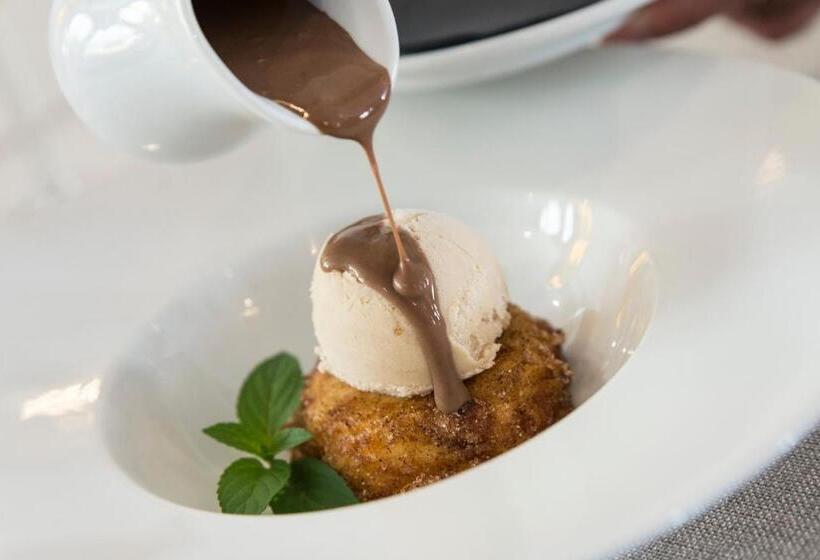 Сельский отель Zuhayra