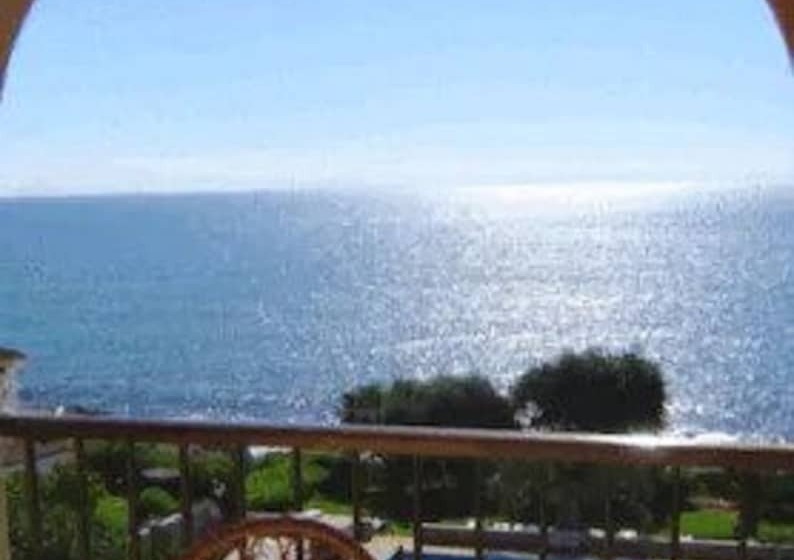 Отель Sancho Iii