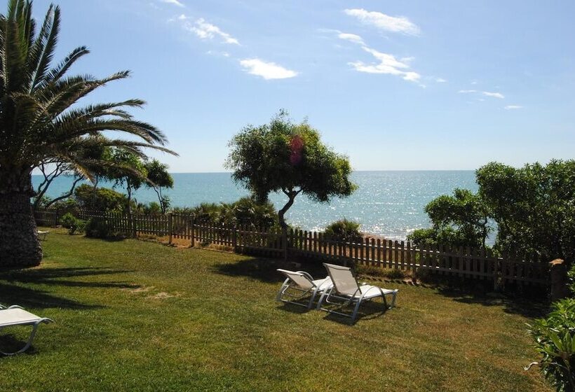 Отель Sancho Iii