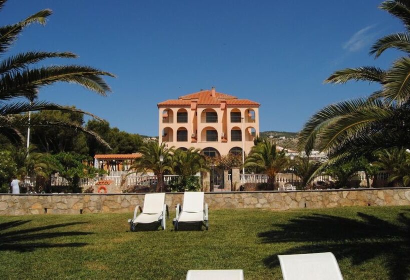 Отель Sancho Iii