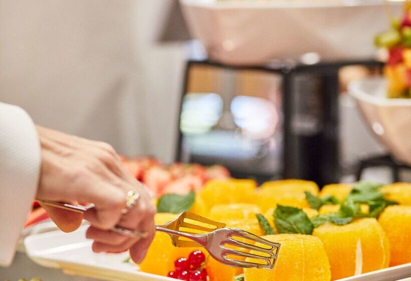 هتل Eurostars Amara