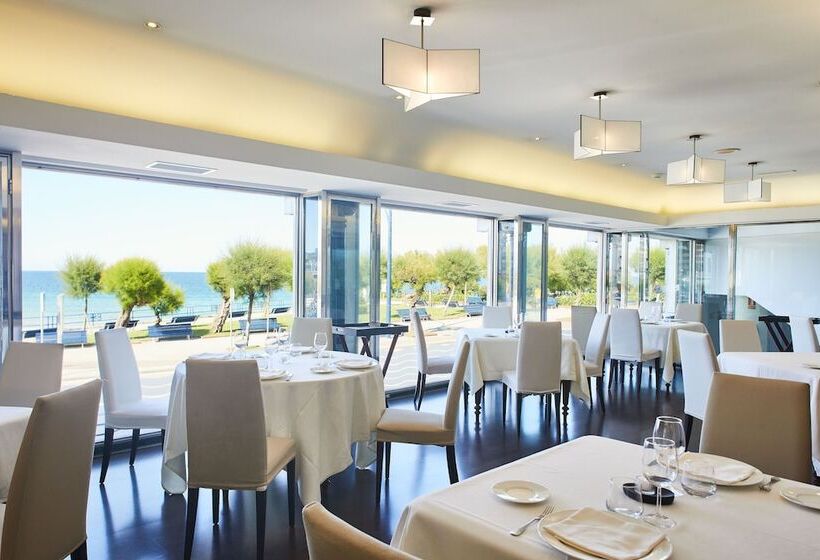 ホテル Dorma Sardinero