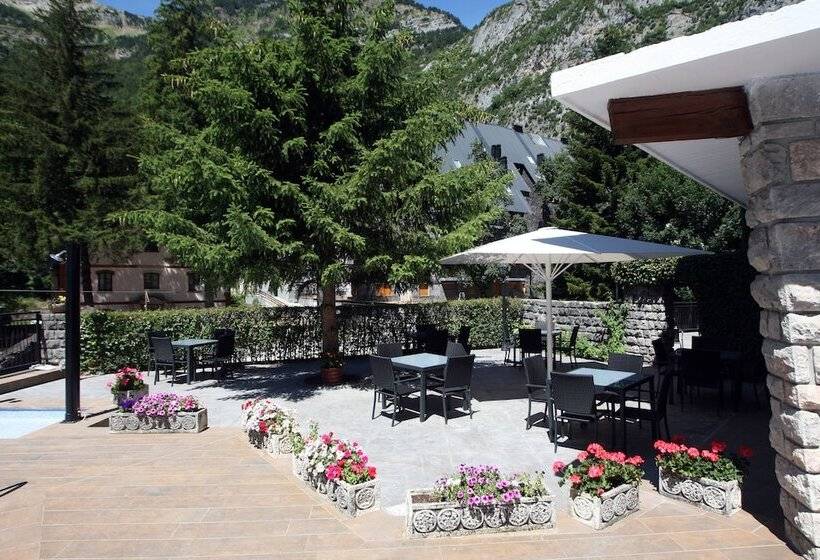 هتل & Spa Real Villa Anayet