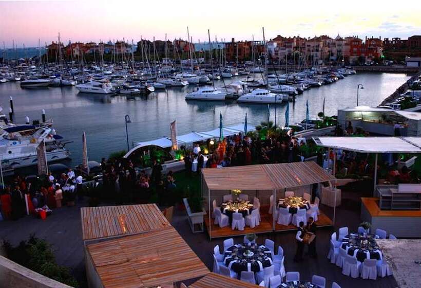 酒店 Puerto Sherry