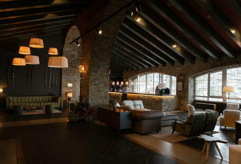 فندق The Mountains