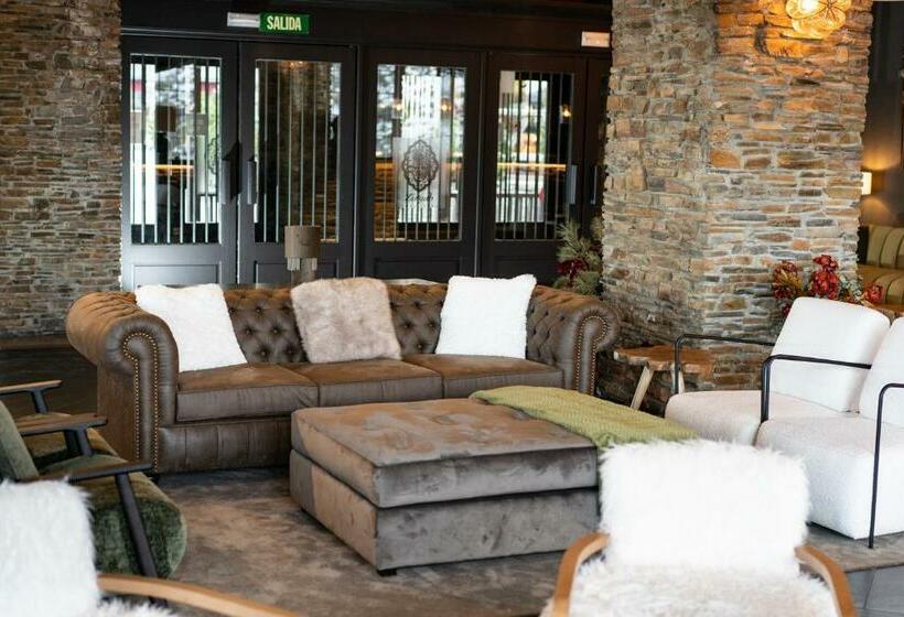 فندق The Mountains