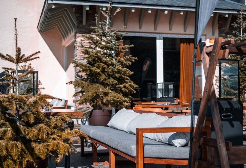 فندق The Mountains