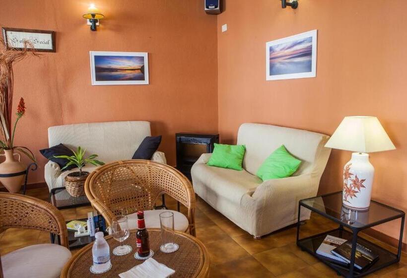 בית מלון כפרי Tres Jotas Conil