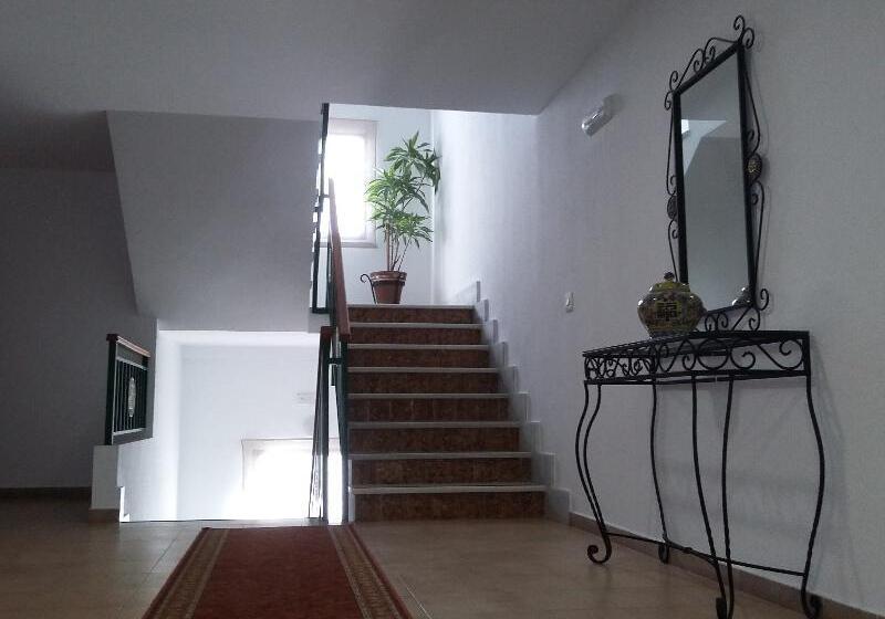 בית מלון כפרי Tres Jotas Conil