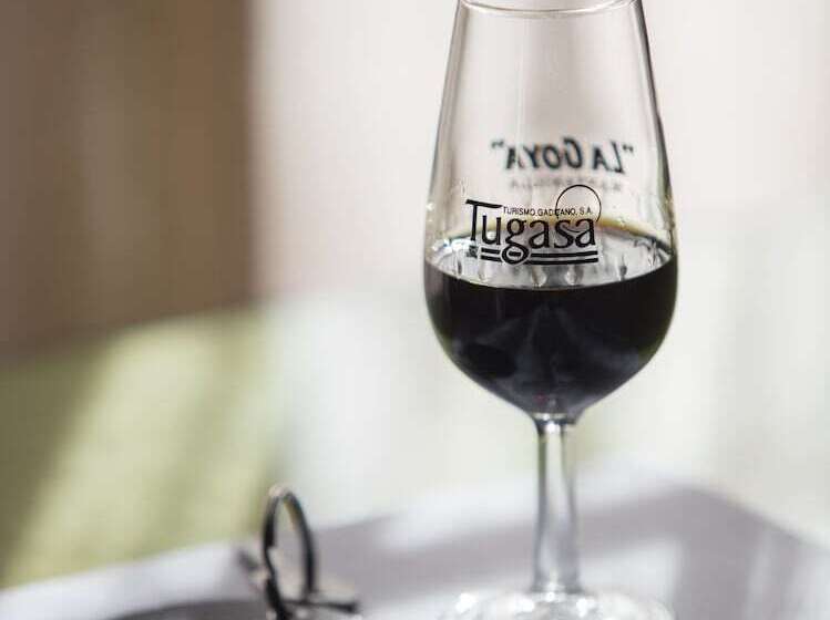 فندق Tugasa Villa De Algar