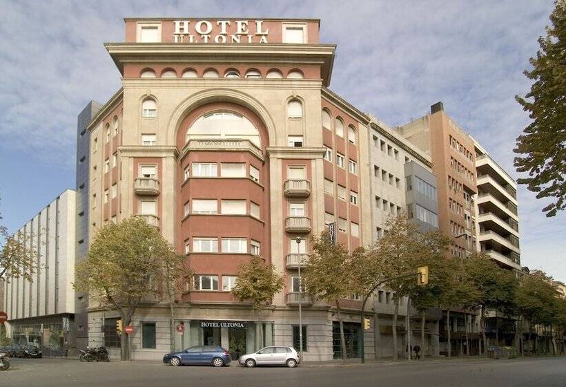 酒店 Ultonia