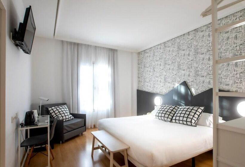 Отель Urdanibia Park