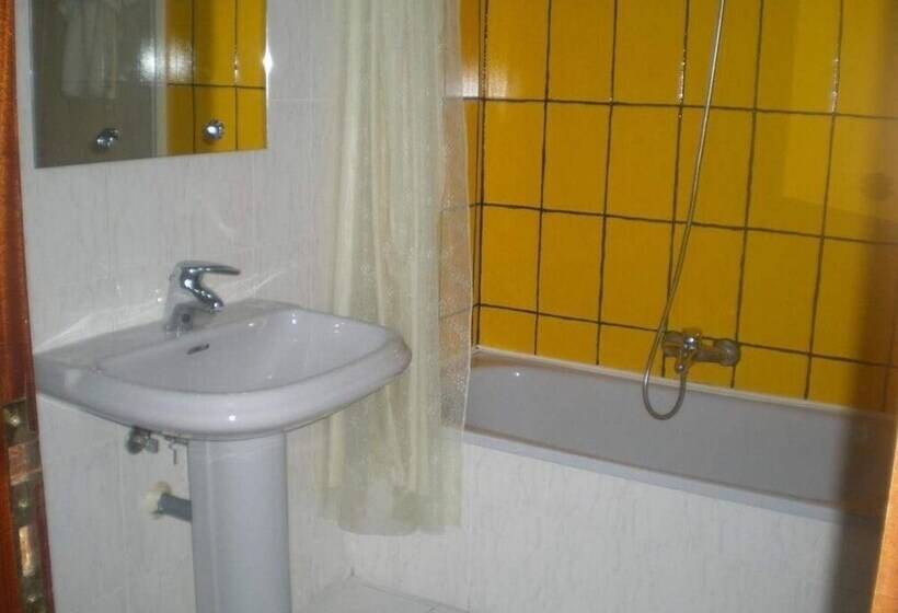 בית מלון כפרי Viar