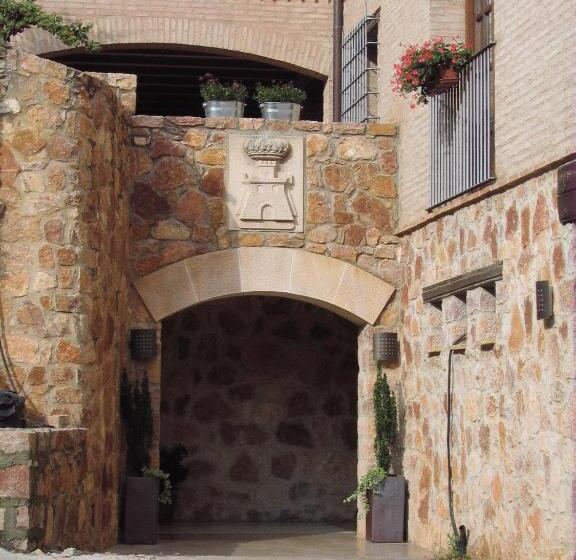 فندق Villa De Alquézar