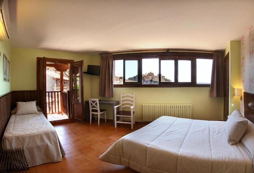 فندق Villa De Alquézar