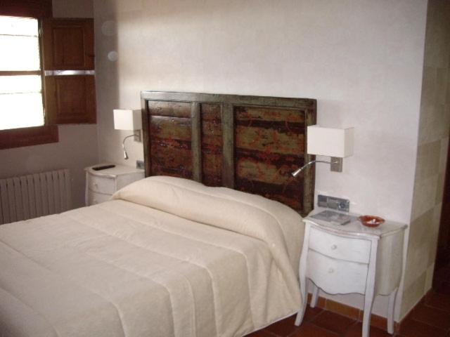 فندق Villa De Alquézar