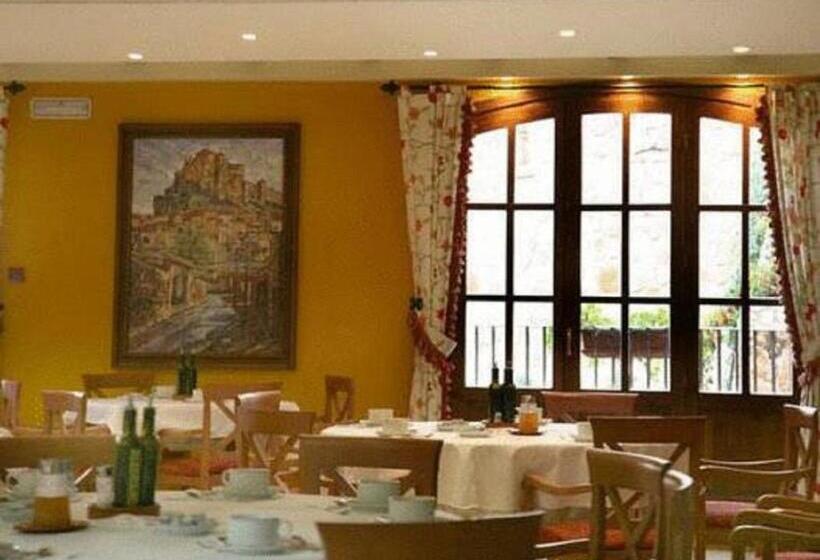 בית מלון כפרי Villa De Alquézar