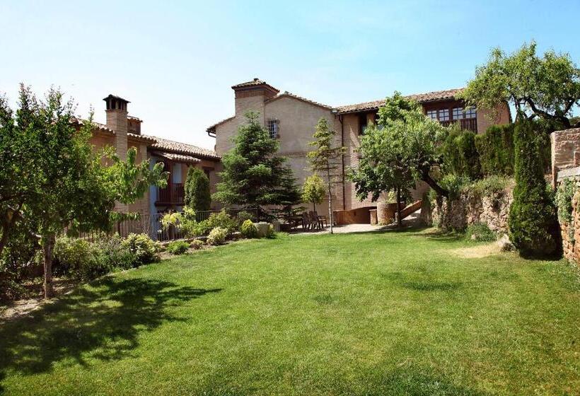 فندق Villa De Alquézar