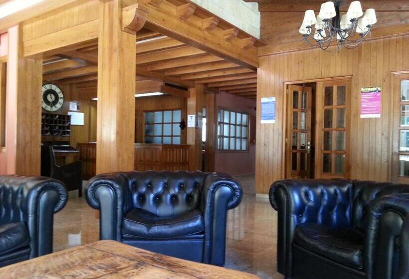 هتل Villa De Canfranc