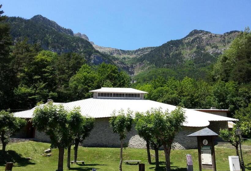 هتل Villa De Canfranc