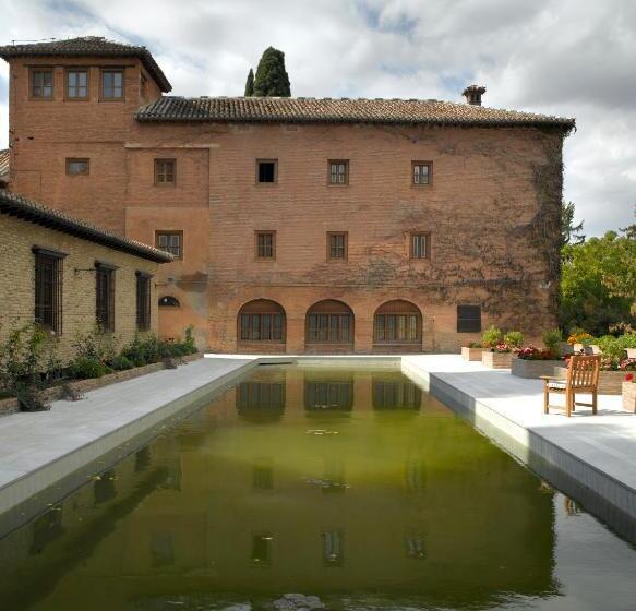 Parador De Granada