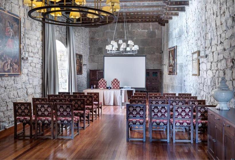 Parador De Hondarribia