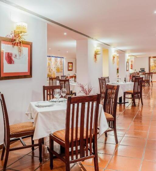 Parador De Manzanares