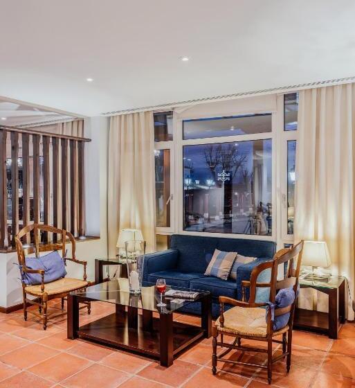 Parador De Manzanares