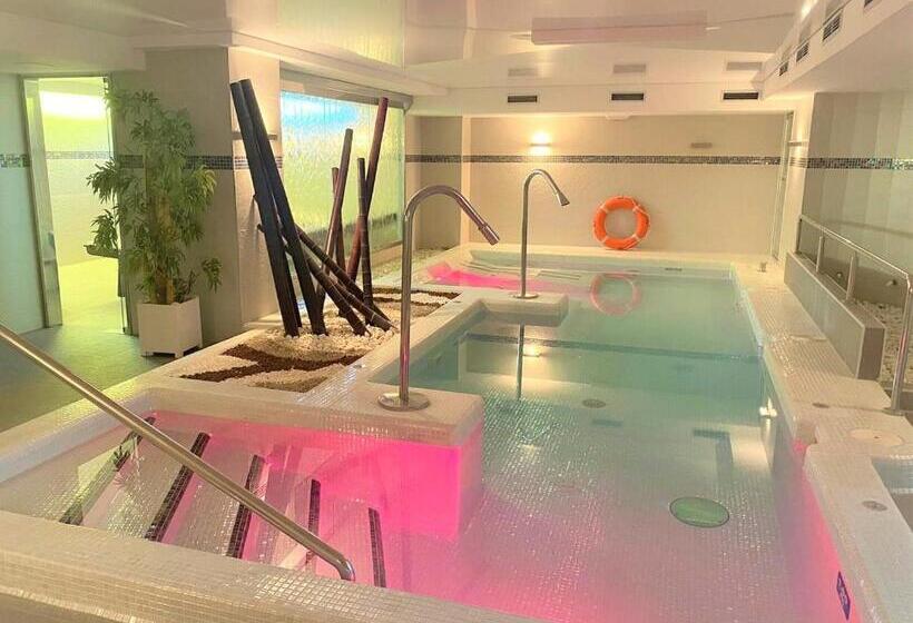 استراحتگاه Playamar Spa