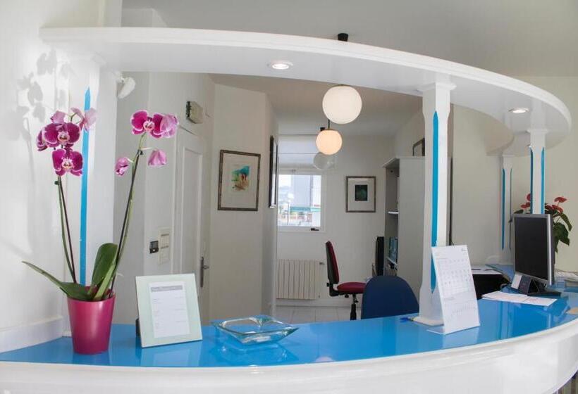 استراحتگاه Playamar Spa